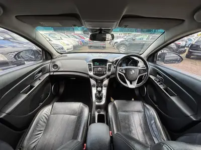 2012 Holden Cruze 1.8 photo 7