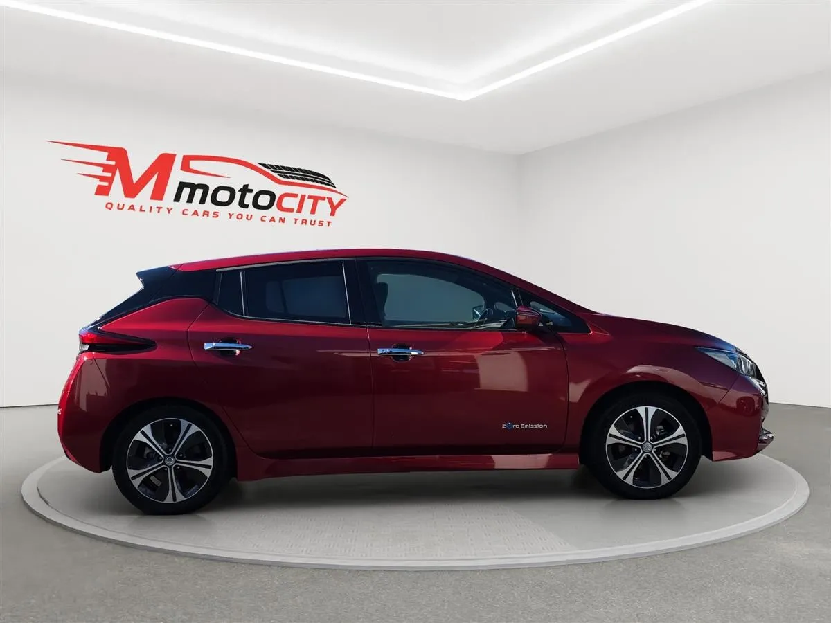 2018 Nissan Leaf Pro pilot, Heated seats,