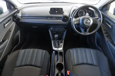 2015 Mazda 2 Demio 13C - 43,000km photo 16