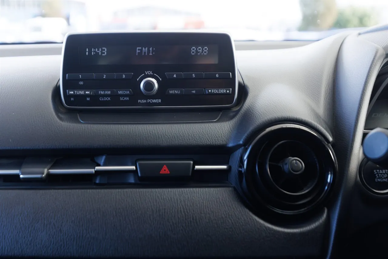 2015 Mazda 2 Demio 13C - 43,000km