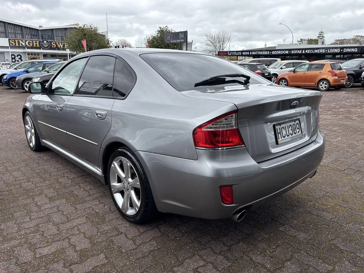 2006 Subaru Legacy 30R