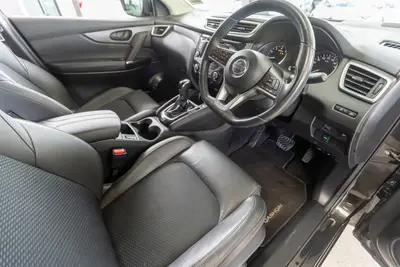 2018 Nissan Qashqai ST-L photo 3