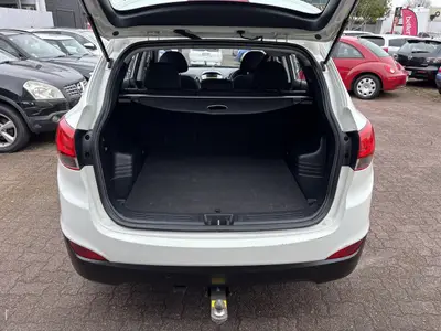 2012 Hyundai iX35 2WD A6 2.0L Station photo 5