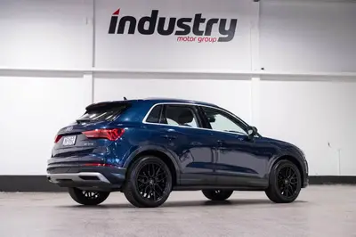2019 Audi Q3 TFSi Advanced photo 3