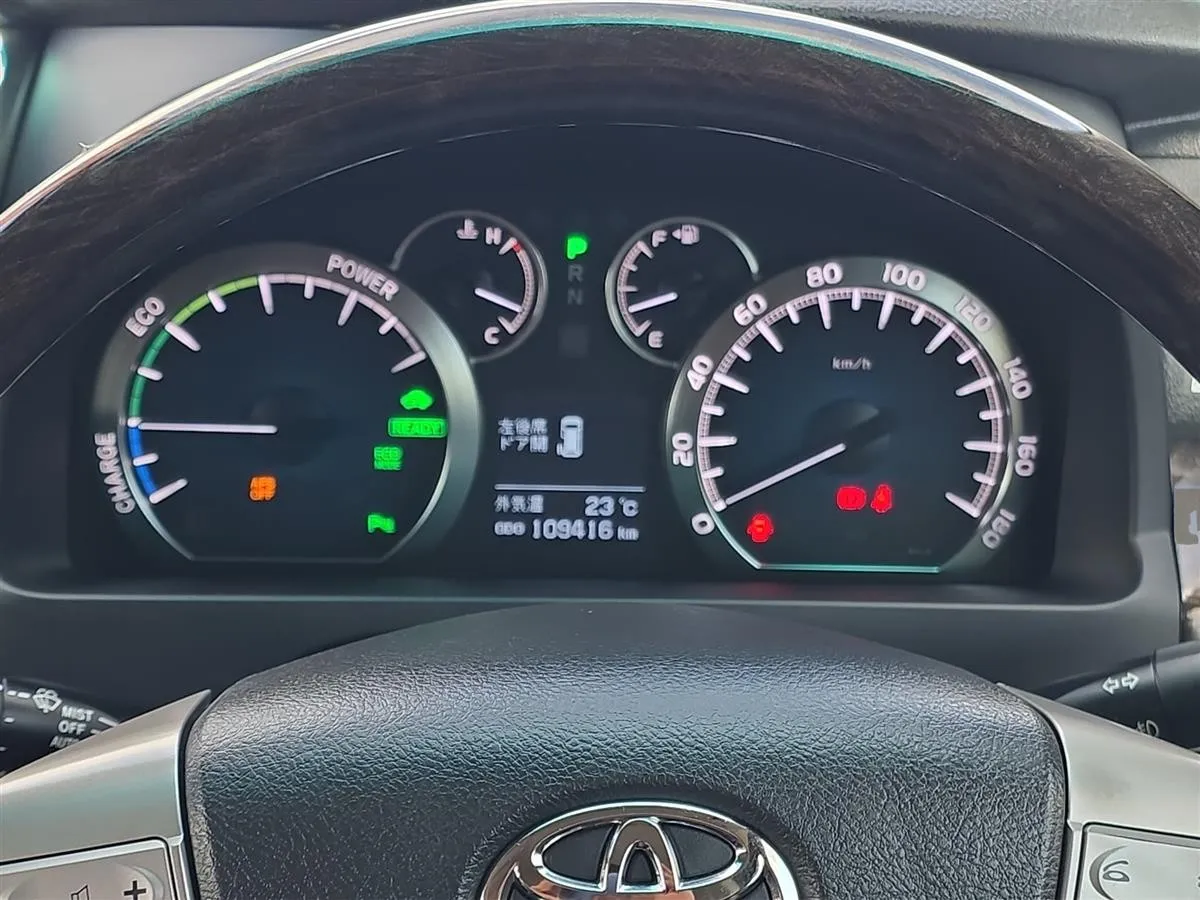 2012 Toyota Vellfire ZR, HYBRID, 7 Seater Station