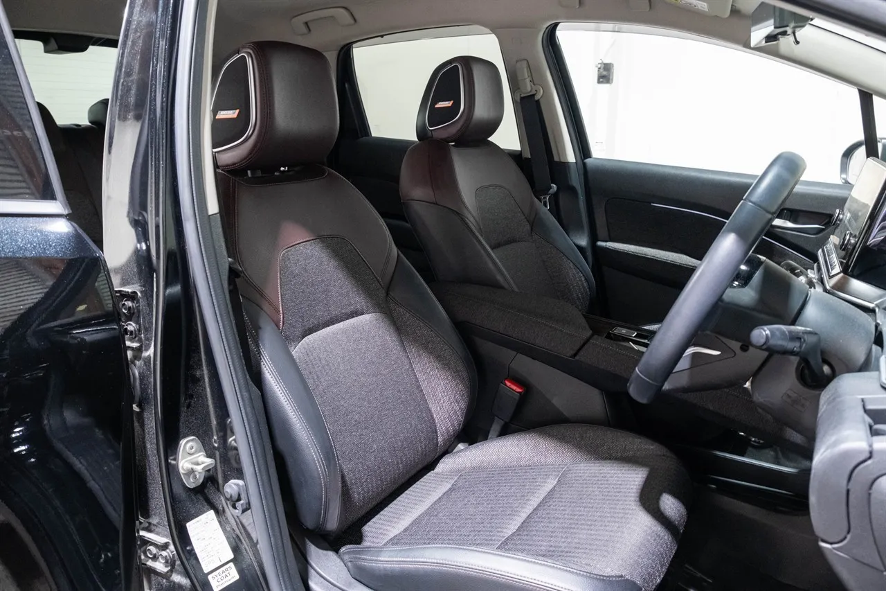 2022 Nissan Note Aura G Hybrid BOSE!