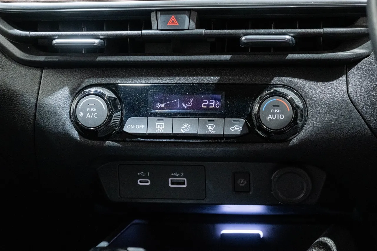 2022 Nissan Note Aura G Hybrid BOSE!