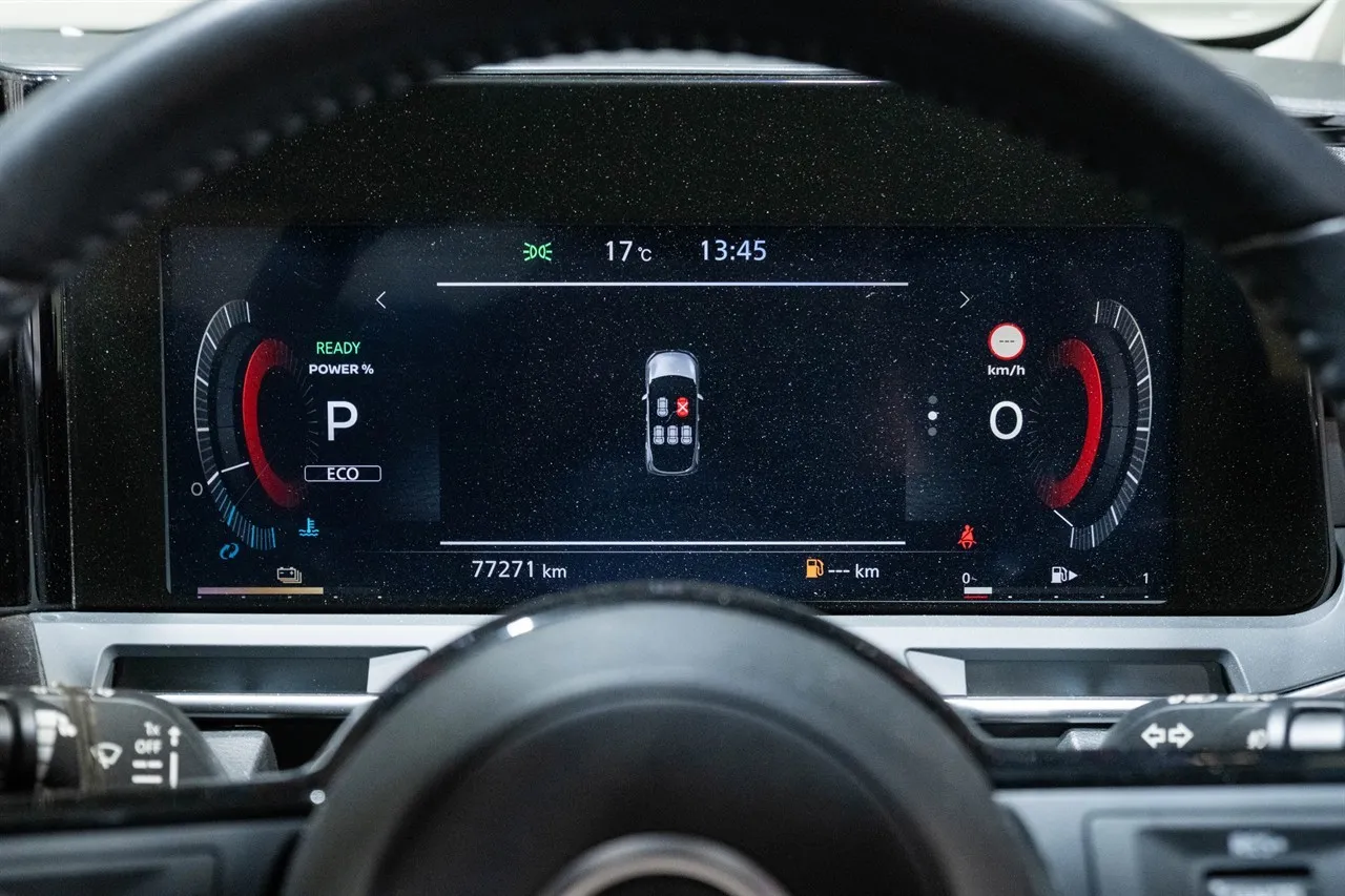 2022 Nissan Note Aura G Hybrid BOSE!