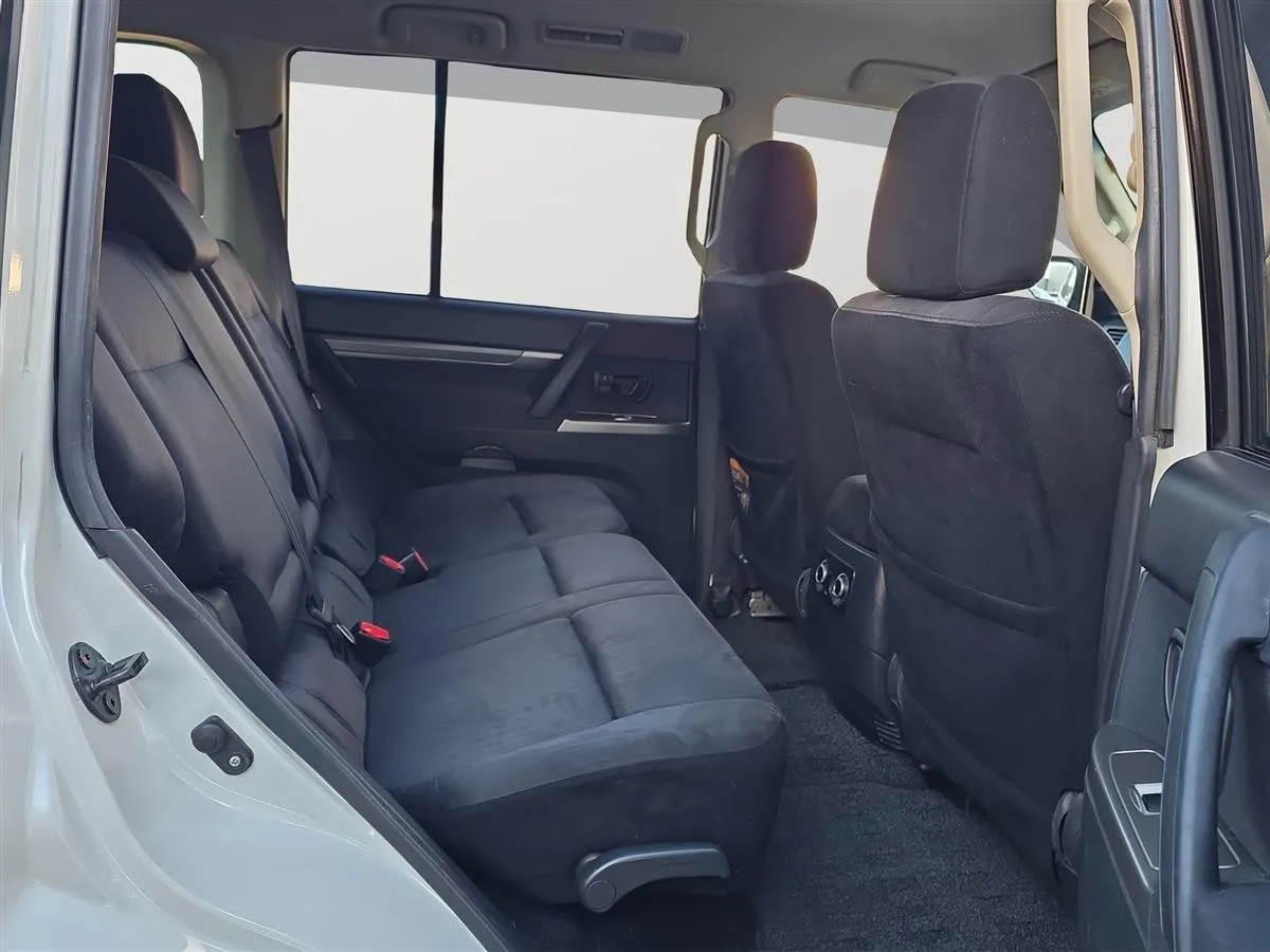 2013 Mitsubishi Pajero GR, LONG EXCEED, Optional, 7 SEATS RV/