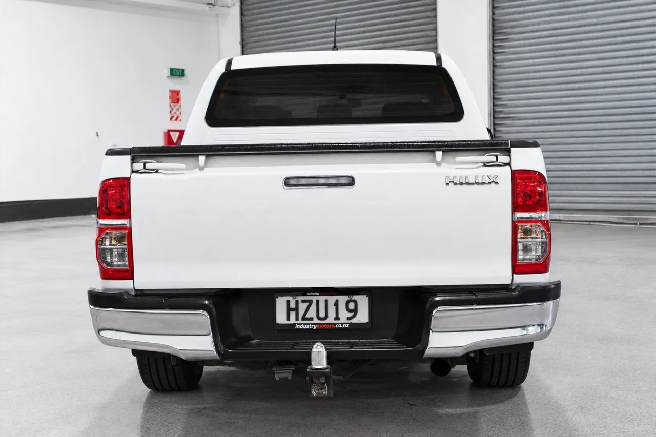 2015 Toyota Hilux 2WD 3.0TD 5 SPEED