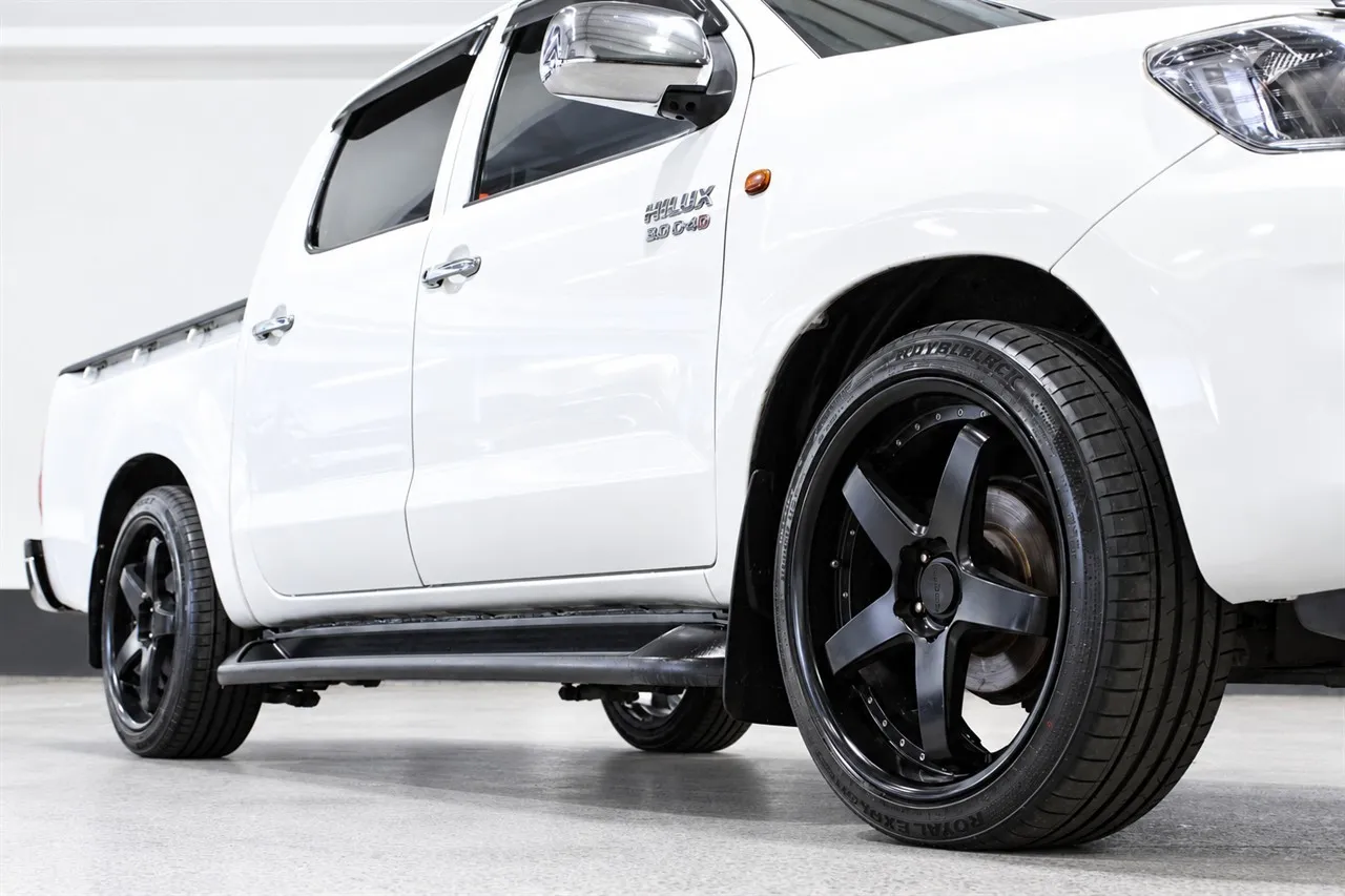 2015 Toyota Hilux 2WD 3.0TD 5 SPEED