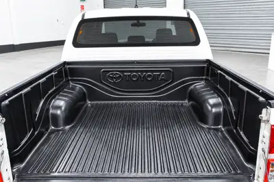 2015 Toyota Hilux 2WD 3.0TD 5 SPEED photo 10