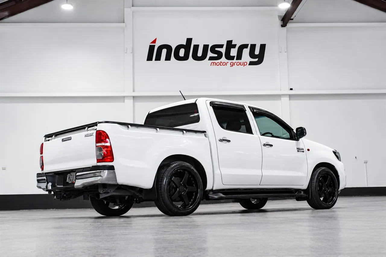 2015 Toyota Hilux 2WD 3.0TD 5 SPEED