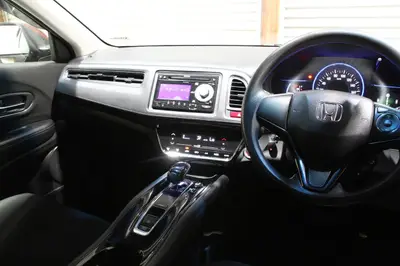 2014 Honda Vezel Hybrid photo 15