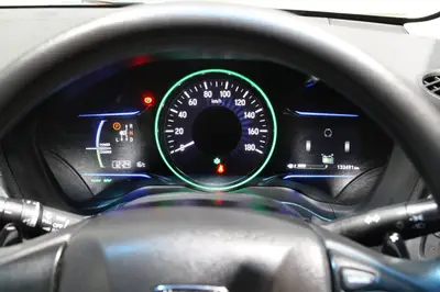 2014 Honda Vezel Hybrid photo 17