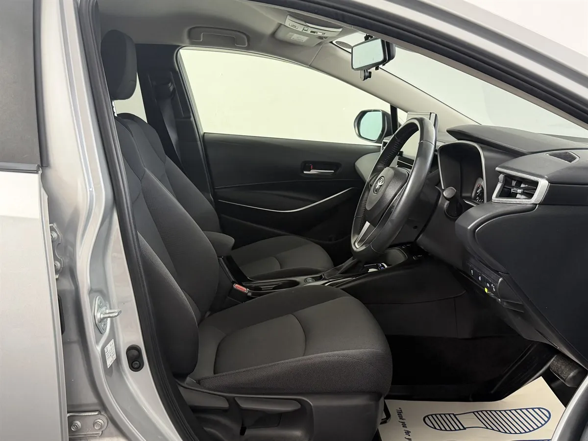 2021 Toyota Corolla Touring 1.8S Hybrid BSM TSS Station