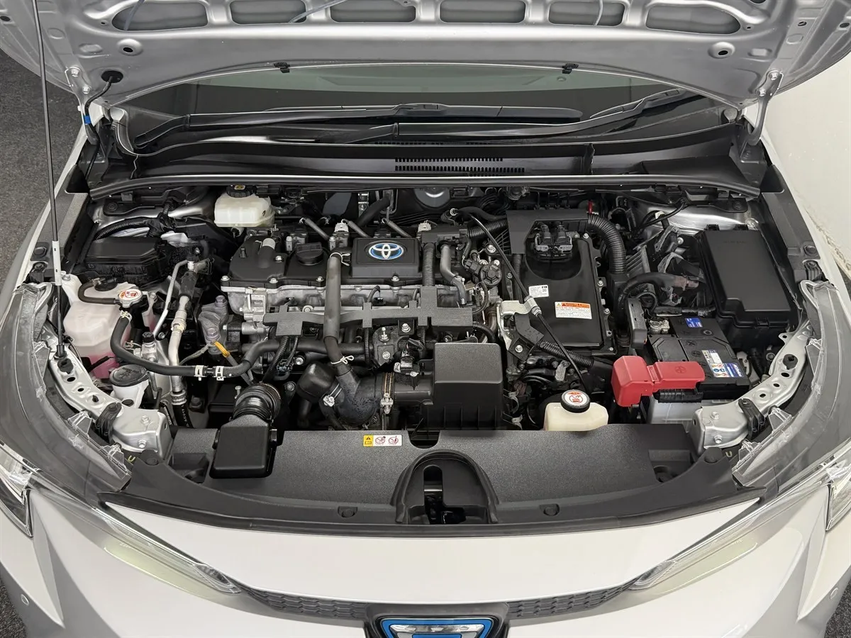 2021 Toyota Corolla Touring 1.8S Hybrid BSM TSS Station