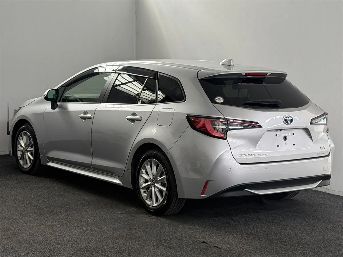 2021 Toyota Corolla Touring 1.8S Hybrid BSM TSS Station