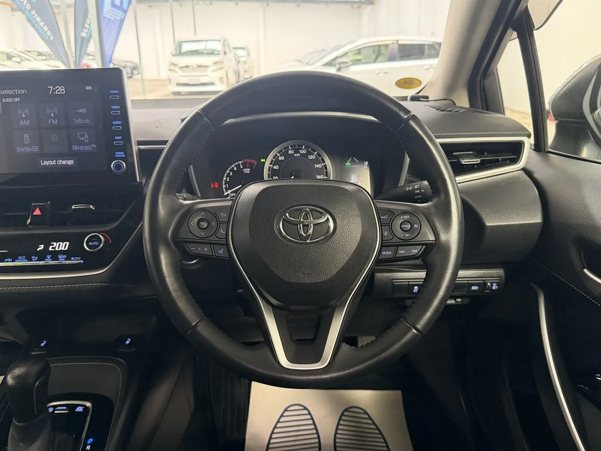 2021 Toyota Corolla Touring 1.8S Hybrid BSM TSS Station
