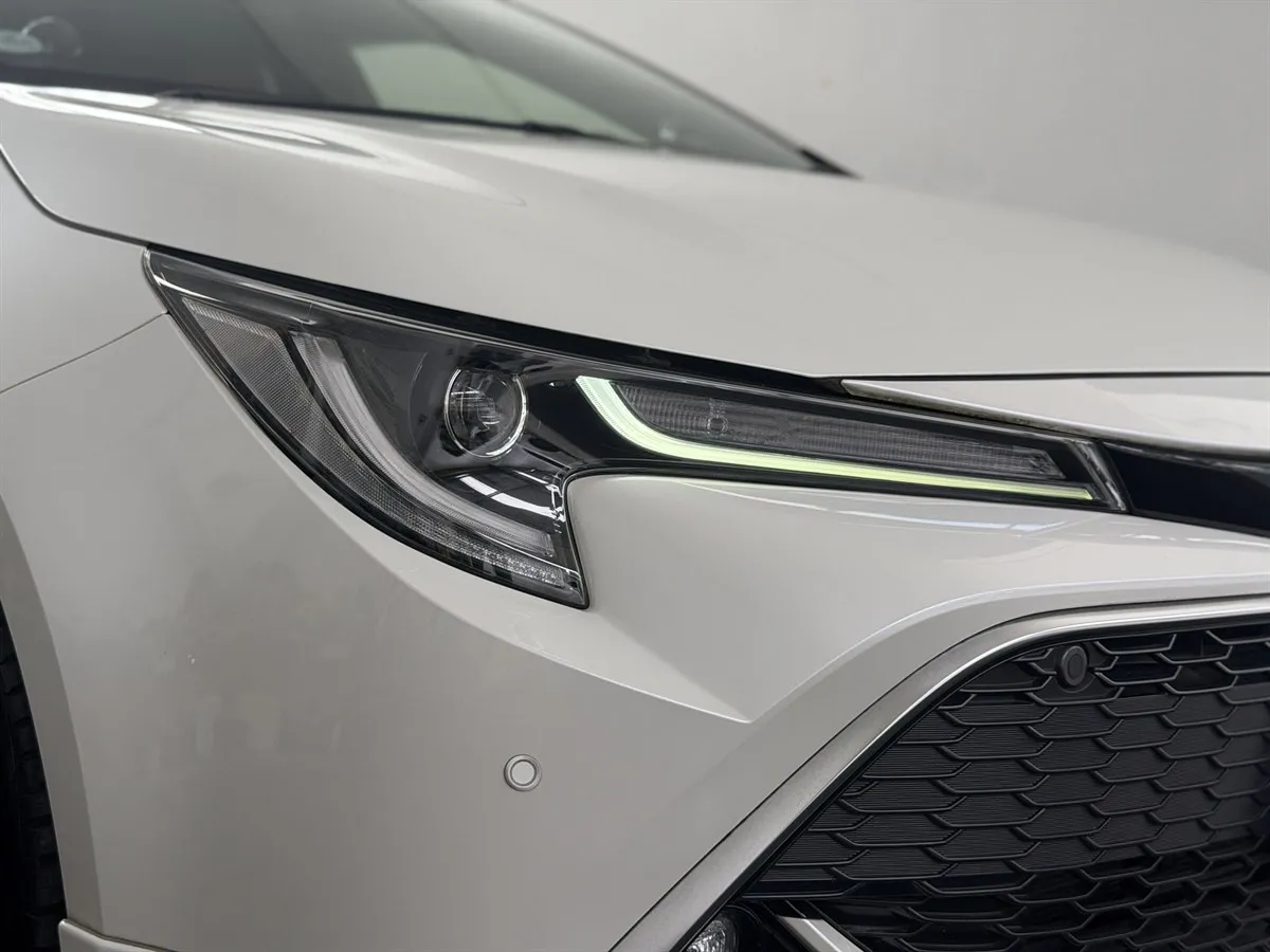 2018 Toyota Corolla Sport G Z Hybrid Leather TRD bodykit
