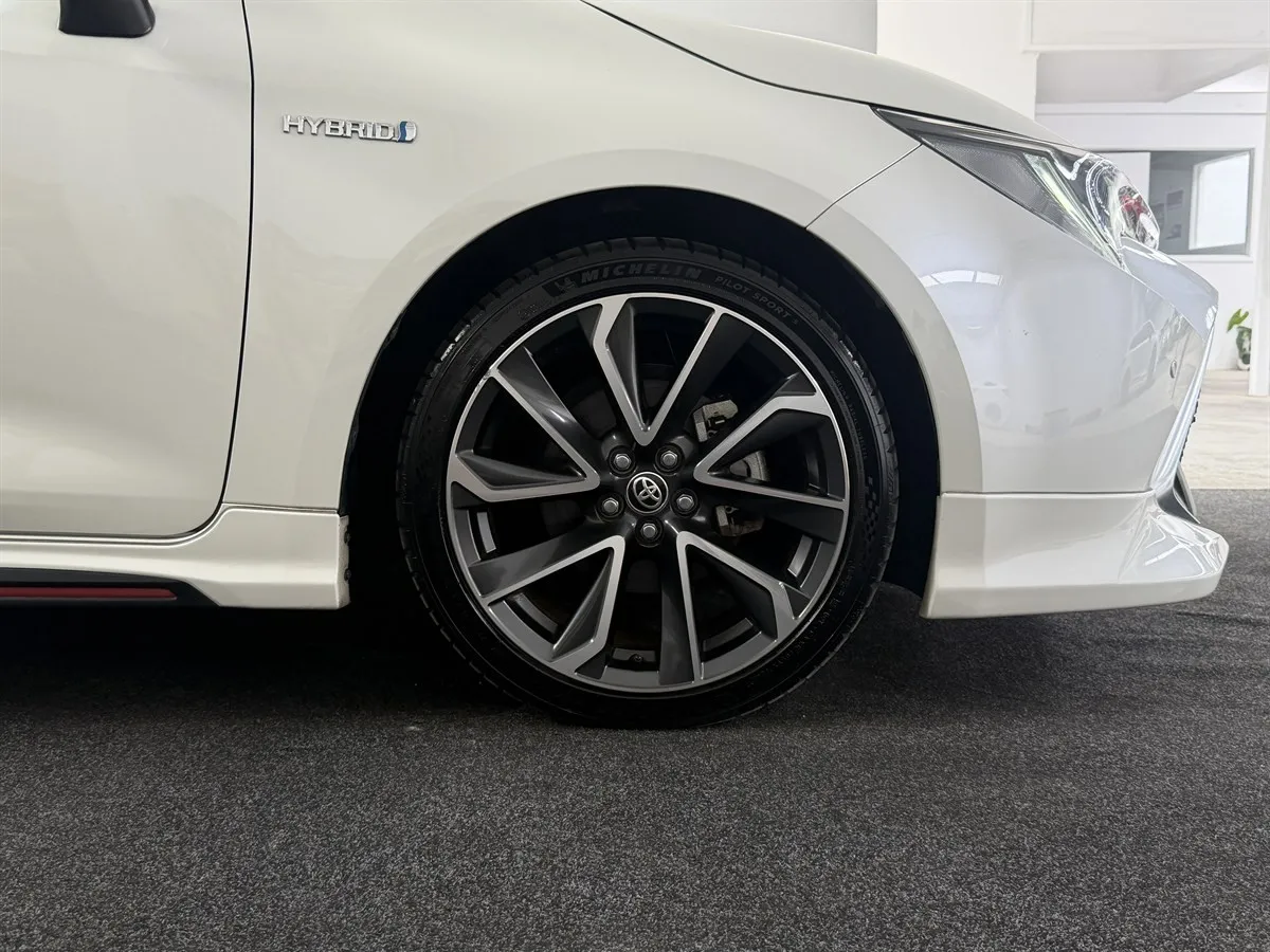 2018 Toyota Corolla Sport G Z Hybrid Leather TRD bodykit