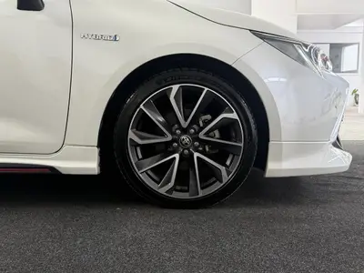 2018 Toyota Corolla Sport G Z Hybrid Leather TRD bodykit photo 7