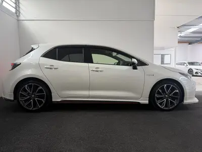 2018 Toyota Corolla Sport G Z Hybrid Leather TRD bodykit photo 6