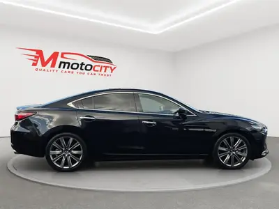 2019 Mazda Atenza photo 2