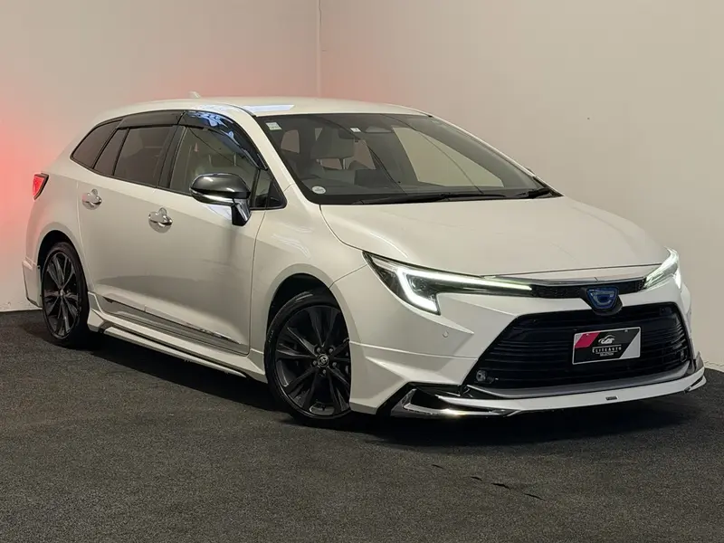 2023 Toyota Corolla Touring WXB Hybrid Modellista Bodykit Station