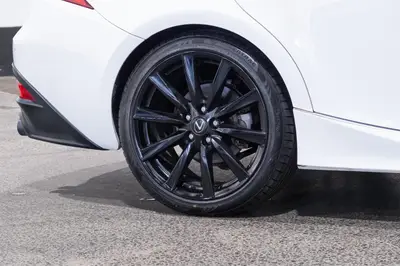 2014 Lexus IS 300h F-Sport Hybrid photo 8