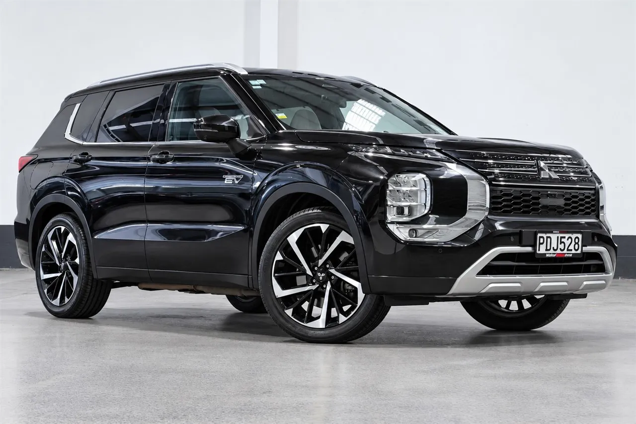 2022 Mitsubishi Outlander VRX PHEV/4WD/AT