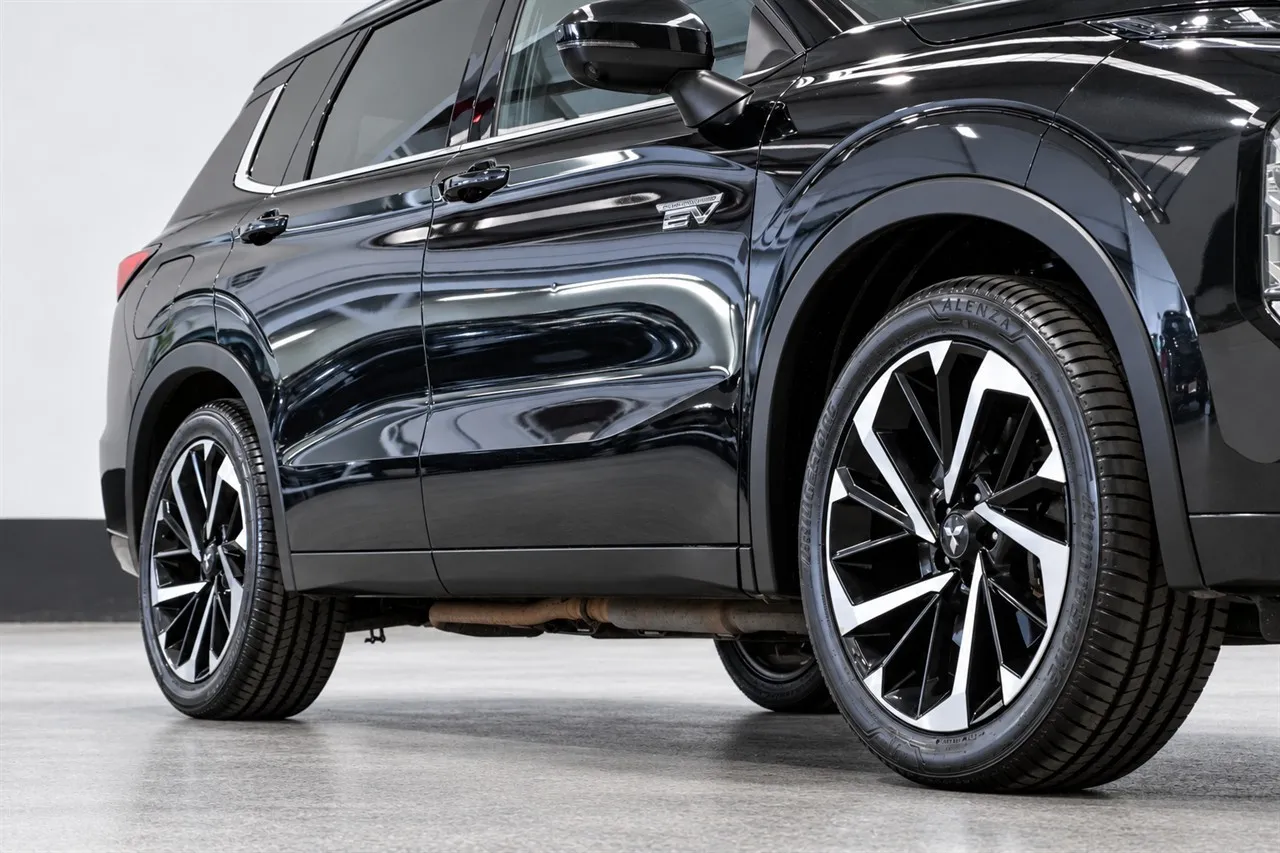 2022 Mitsubishi Outlander VRX PHEV/4WD/AT