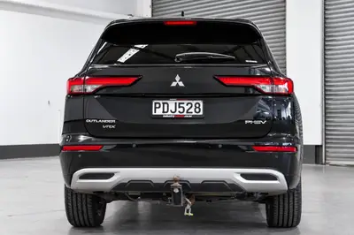 2022 Mitsubishi Outlander VRX PHEV/4WD/AT photo 9