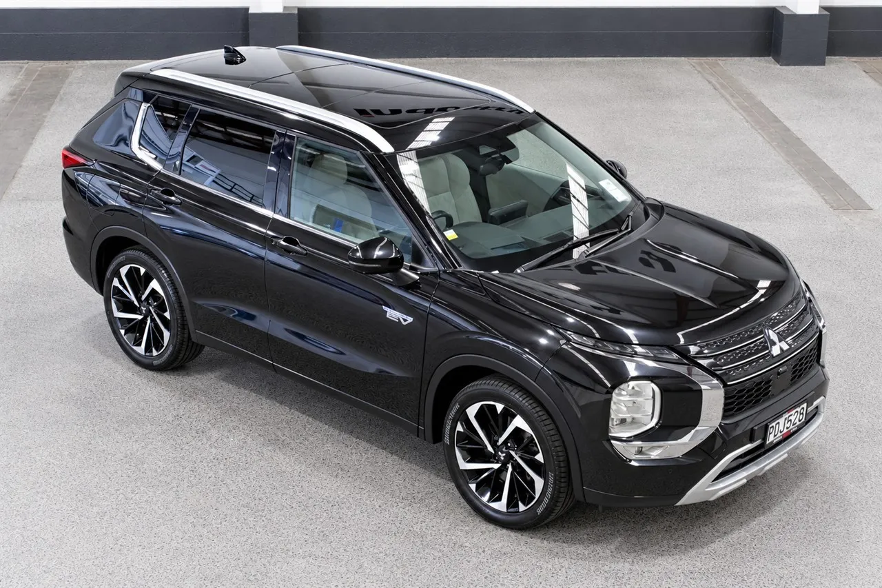2022 Mitsubishi Outlander VRX PHEV/4WD/AT