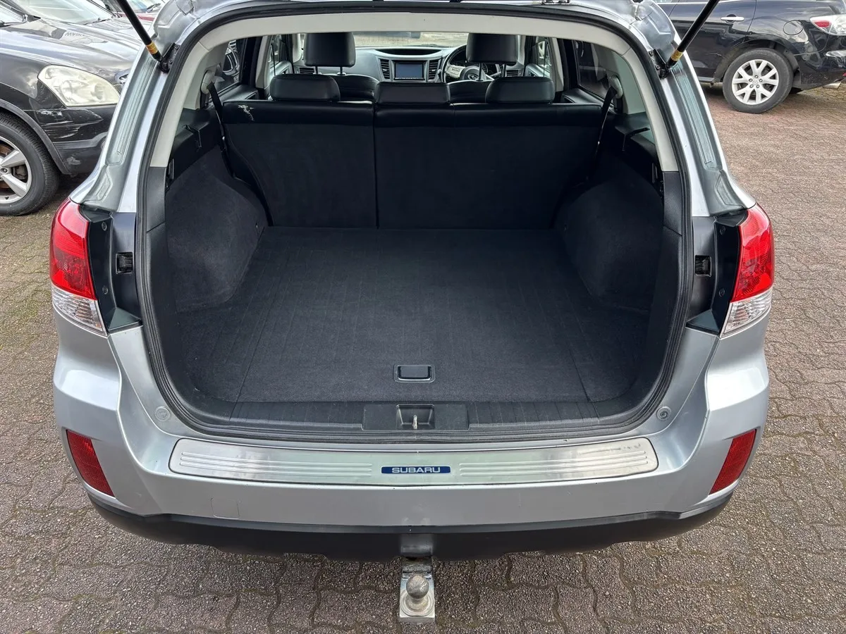 2012 Subaru Outback 3.6R PREMIUM Station