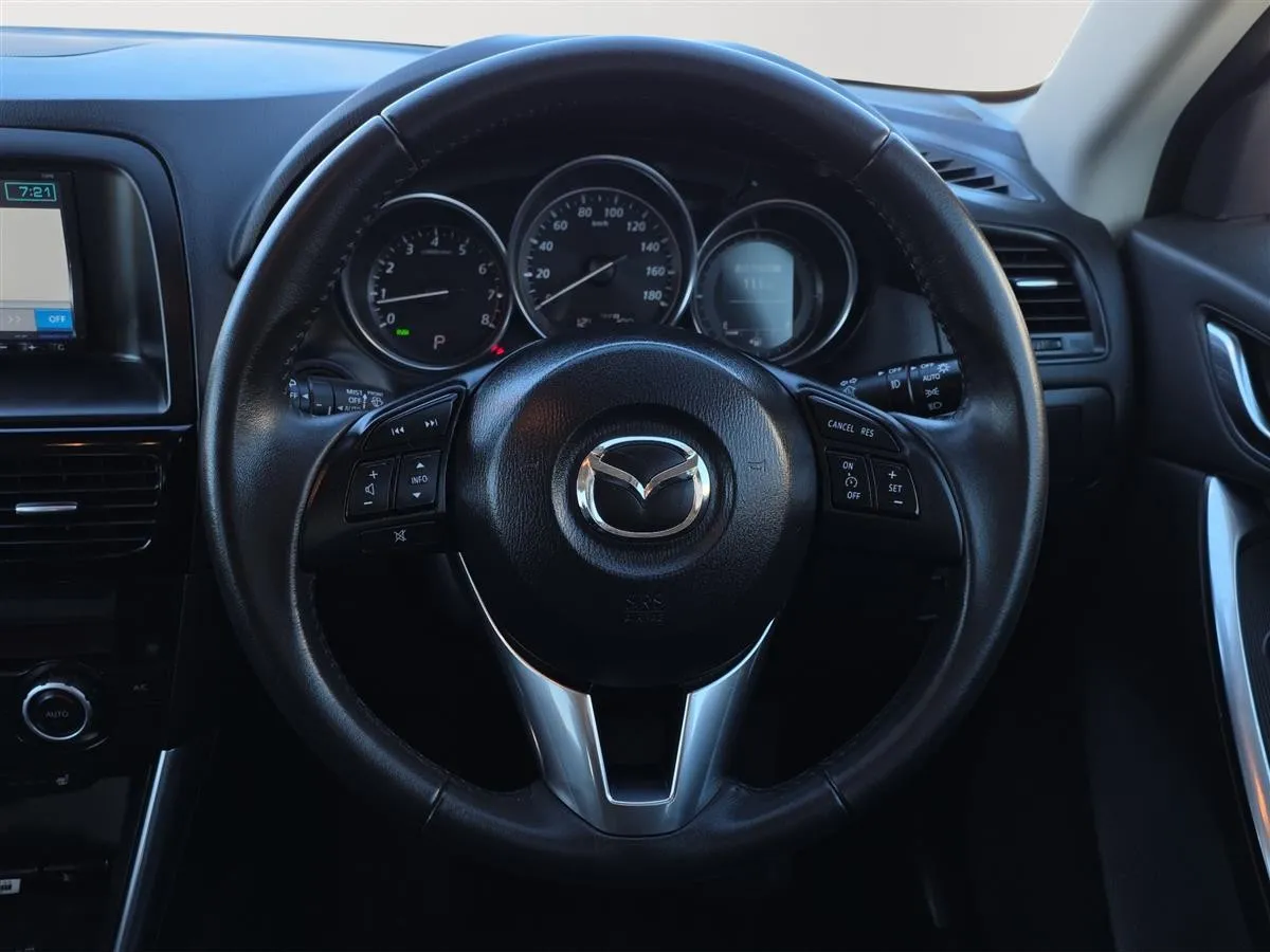 2013 Mazda CX-5 SL Package, Cruise control, Leather heated seats RV/