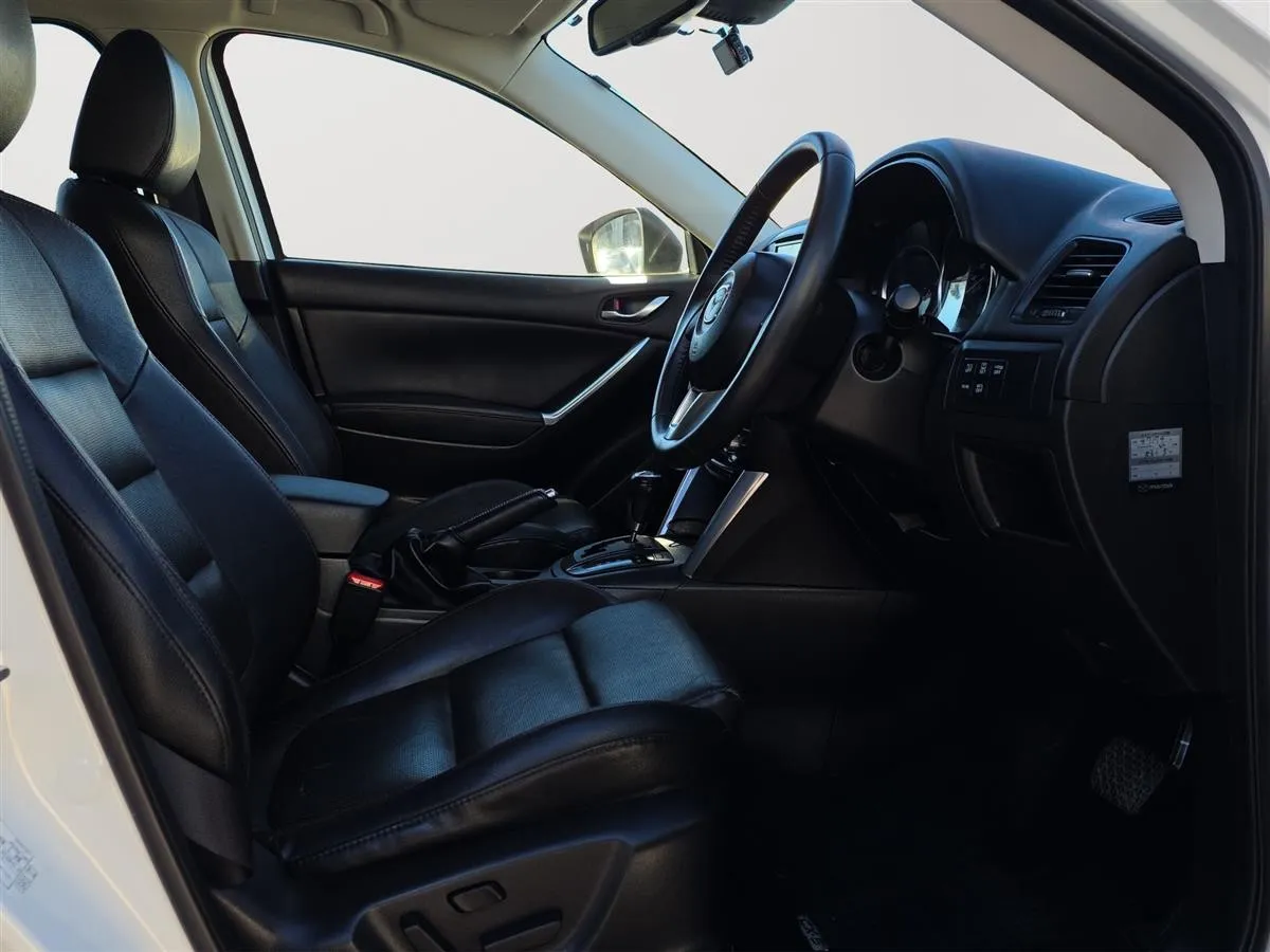 2013 Mazda CX-5 SL Package, Cruise control, Leather heated seats RV/