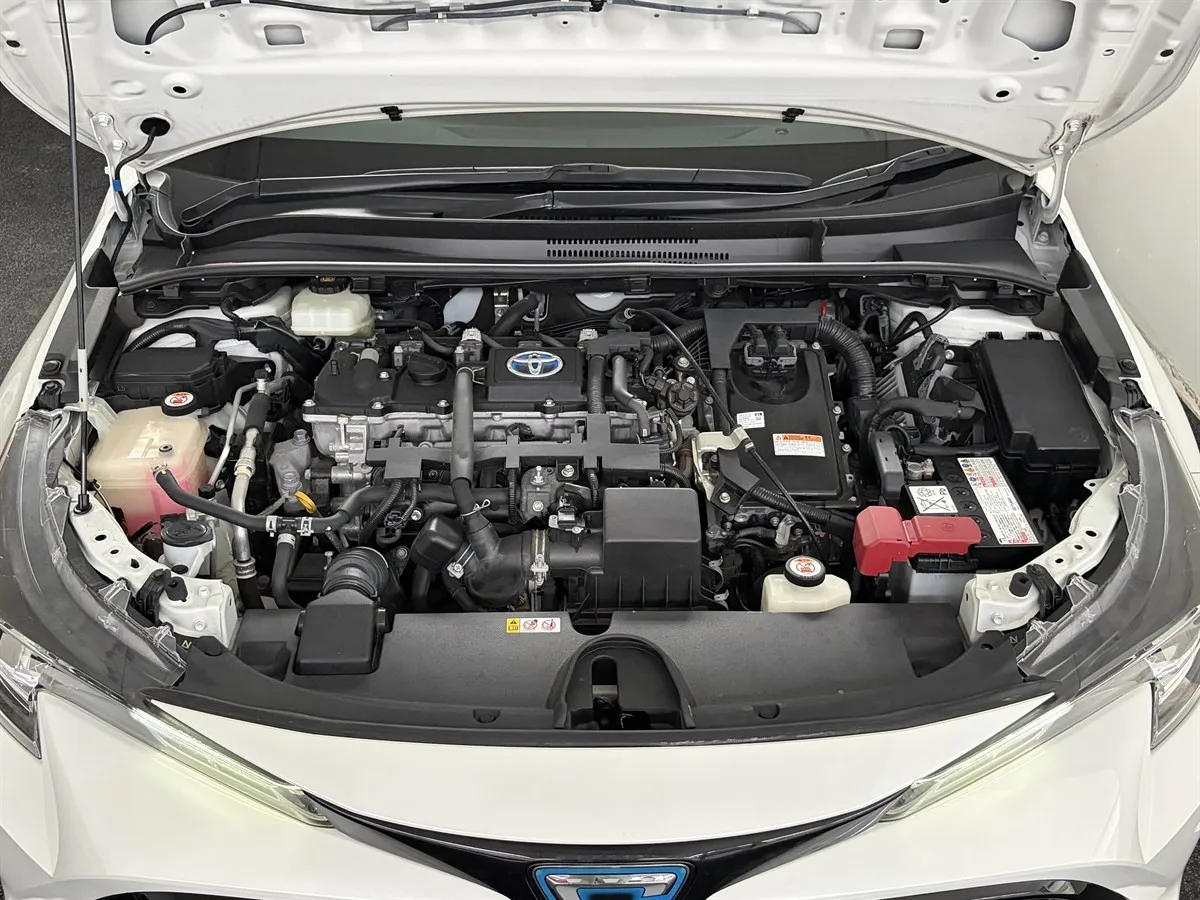 2019 Toyota Corolla Sport 1.8L Hybrid CarPlay, photo 8 of 18