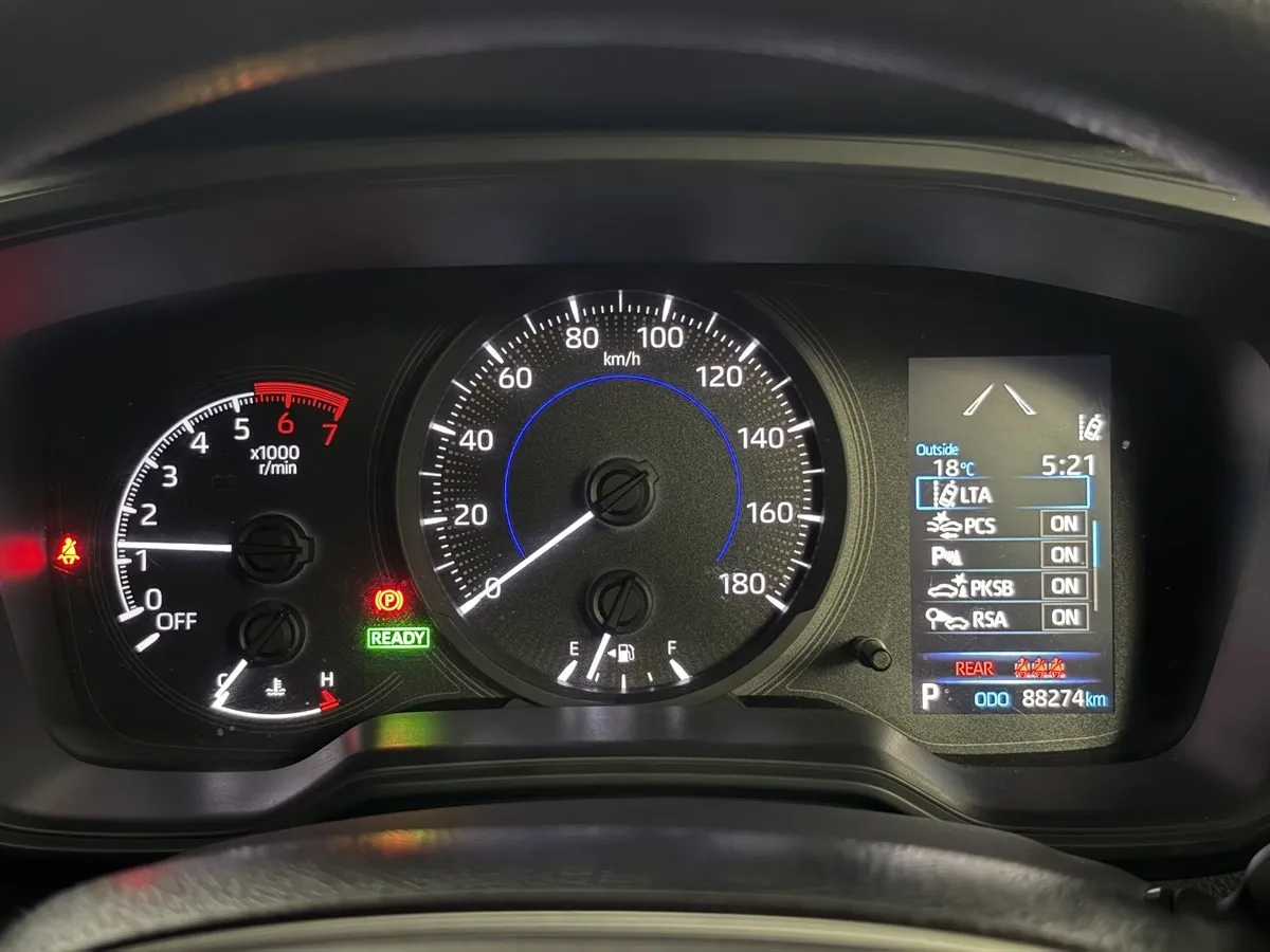 2019 Toyota Corolla Sport 1.8L Hybrid CarPlay