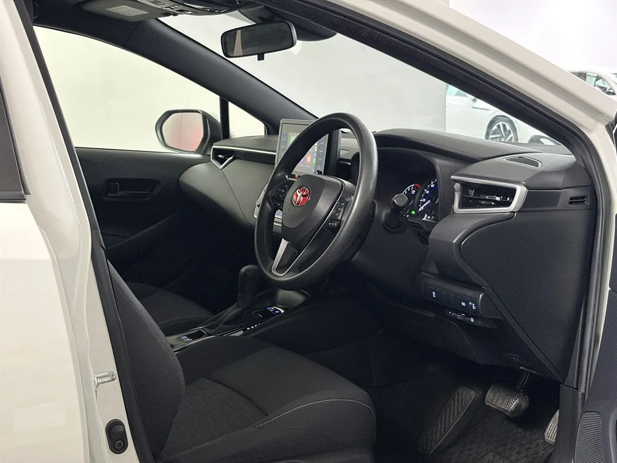 2019 Toyota Corolla Sport 1.8L Hybrid CarPlay, photo 9 of 18
