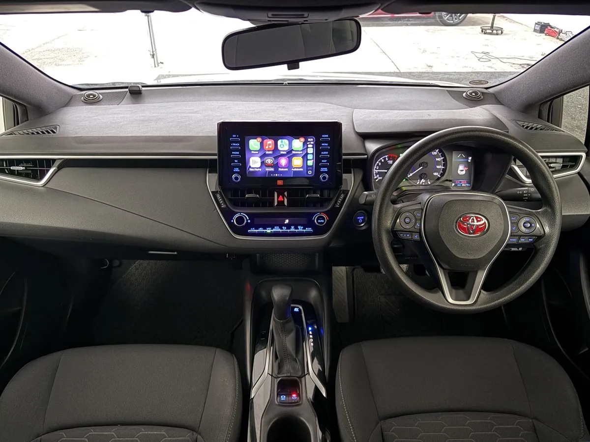 2019 Toyota Corolla Sport 1.8L Hybrid CarPlay, photo 11 of 18