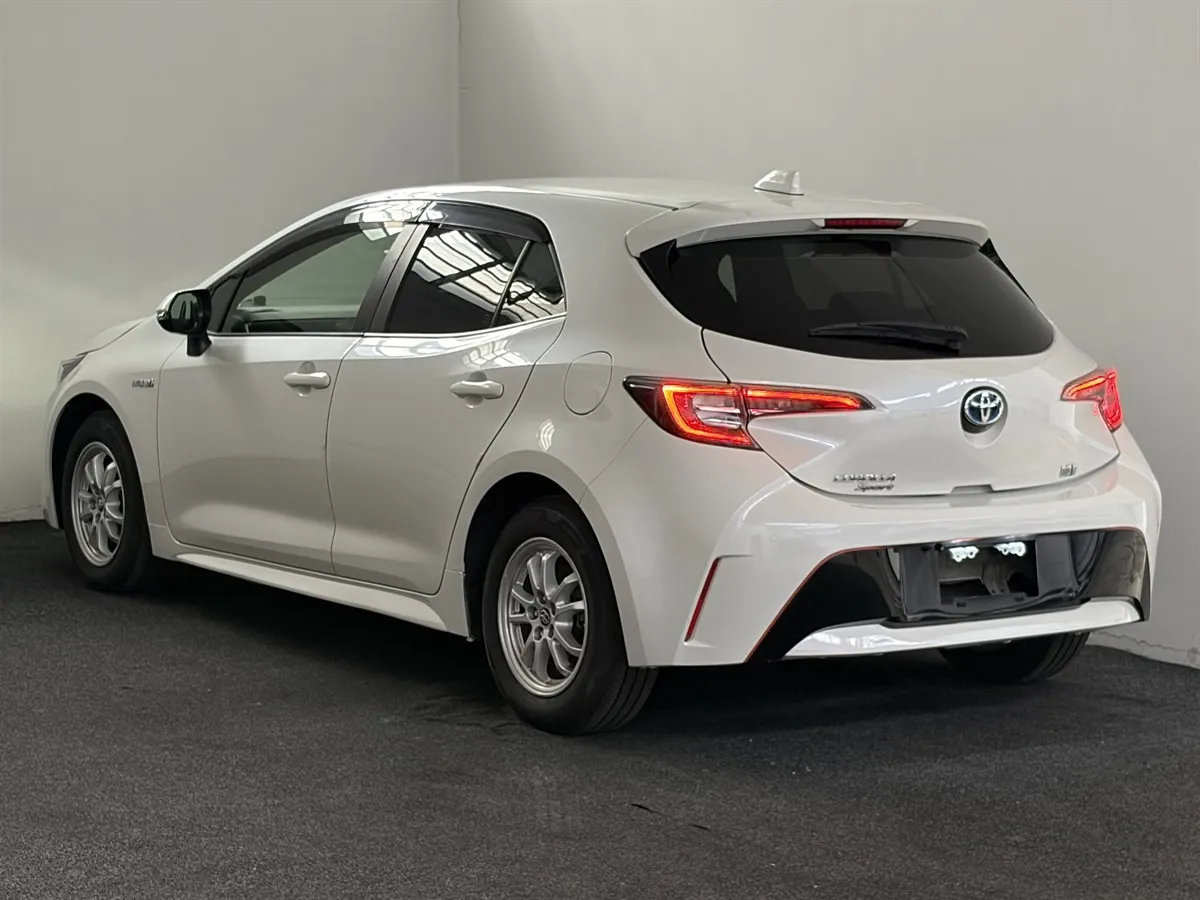 2019 Toyota Corolla Sport 1.8L Hybrid CarPlay, photo 4 of 18