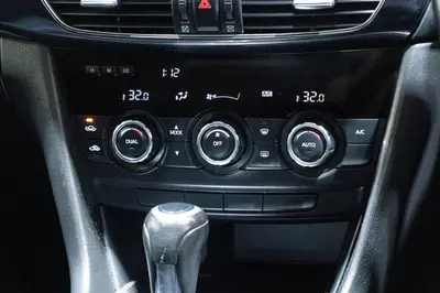 2013 Mazda Atenza 2.0L Petrol photo 18
