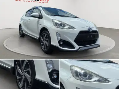 2016 Toyota Aqua X-URBAN, HALF LEATHER SEATS photo 9