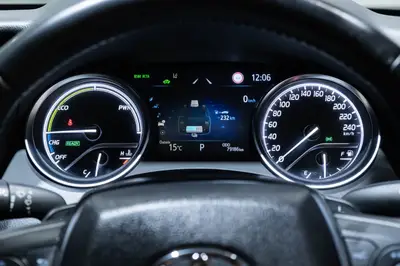 2021 Toyota Camry SX Hybrid NZ New photo 17