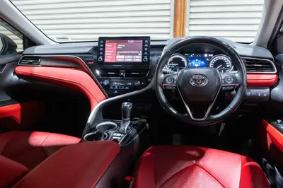 2021 Toyota Camry SX Hybrid NZ New photo 16