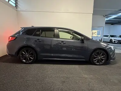 2023 Toyota Corolla Touring WXB Hybrid New Shape Station photo 3