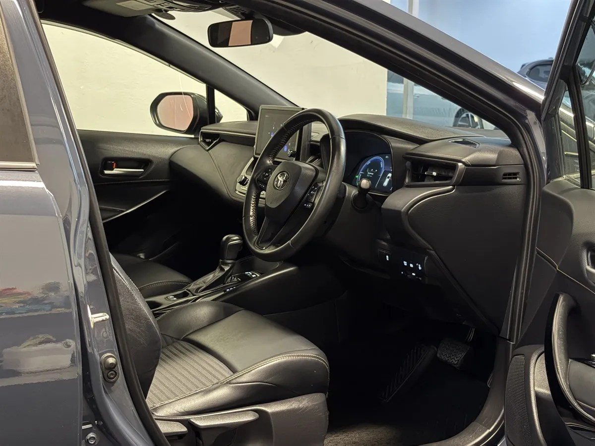2023 Toyota Corolla Touring WXB Hybrid New Shape Station