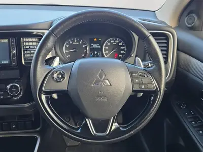 2018 Mitsubishi Outlander 7 Seater, Radar Cruise RV/ photo 19