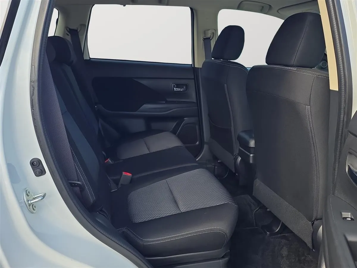 2018 Mitsubishi Outlander 7 Seater, Radar Cruise RV/